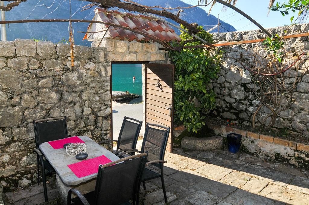 Holiday Home Maris Cattaro Esterno foto