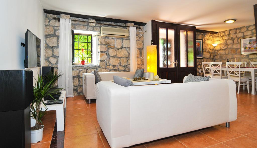Holiday Home Maris Cattaro Esterno foto